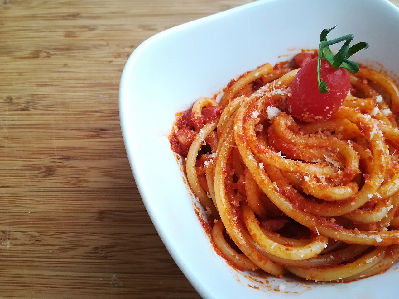 A plate of bucatini all'amatriciana